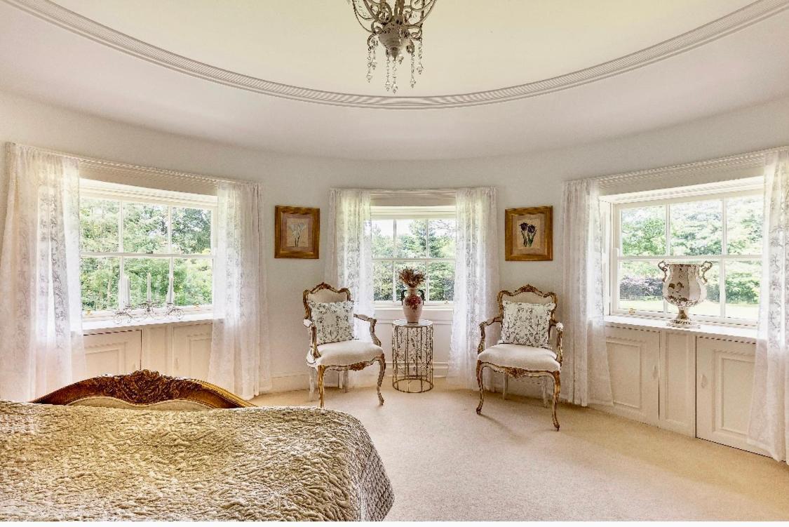 Private Room & Bathroom In Manor House Maybole Esterno foto