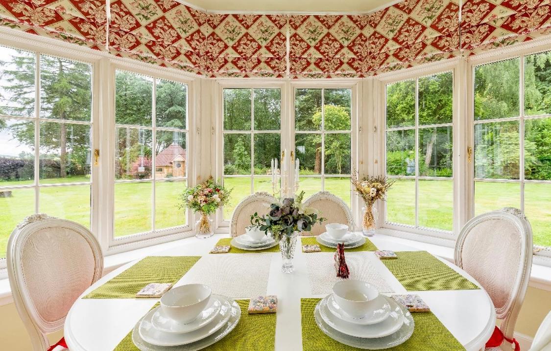 Private Room & Bathroom In Manor House Maybole Esterno foto